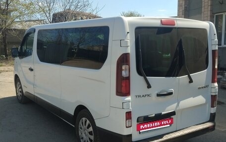 Renault Trafic, 2017 год, 2 750 000 рублей, 4 фотография