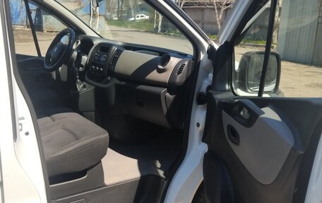 Renault Trafic, 2017 год, 2 750 000 рублей, 10 фотография