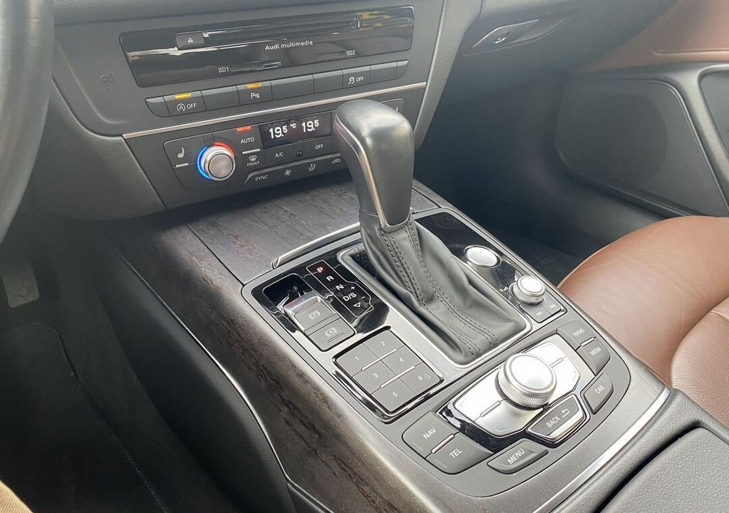 Audi A6 C7 рестайлинг, 2017 год, 2 600 000 рублей, 21 фотография