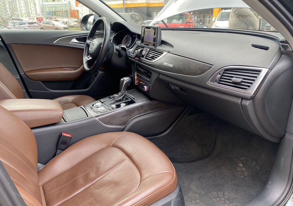 Audi A6 C7 рестайлинг, 2017 год, 2 600 000 рублей, 27 фотография