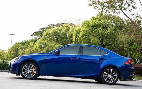 Lexus IS III, 2017 год, 2 800 035 рублей, 3 фотография