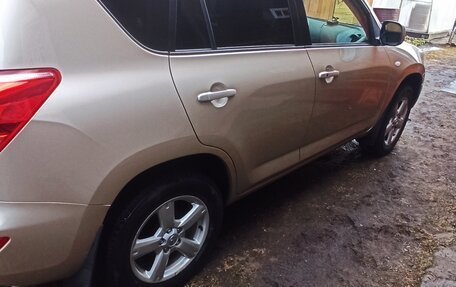 Toyota RAV4, 2006 год, 1 080 000 рублей, 8 фотография