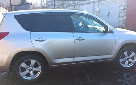Toyota RAV4, 2006 год, 1 080 000 рублей, 15 фотография