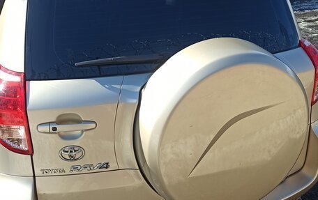 Toyota RAV4, 2006 год, 1 080 000 рублей, 14 фотография