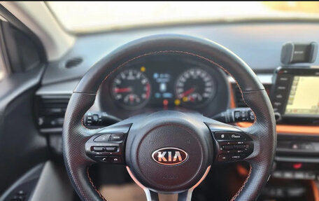KIA Stonic, 2021 год, 1 250 009 рублей, 12 фотография