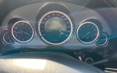 Mercedes-Benz E-Класс, 2010 год, 1 750 000 рублей, 11 фотография