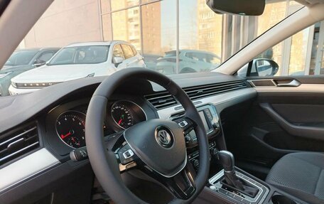 Volkswagen Passat B8 рестайлинг, 2017 год, 1 799 000 рублей, 11 фотография