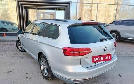 Volkswagen Passat B8 рестайлинг, 2017 год, 1 799 000 рублей, 6 фотография
