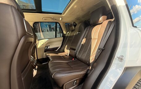 Land Rover Range Rover IV рестайлинг, 2013 год, 2 750 000 рублей, 10 фотография