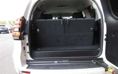 Toyota Land Cruiser Prado 150 рестайлинг 2, 2021 год, 3 764 000 рублей, 15 фотография