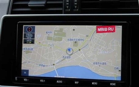 Toyota Land Cruiser Prado 150 рестайлинг 2, 2021 год, 3 764 000 рублей, 11 фотография