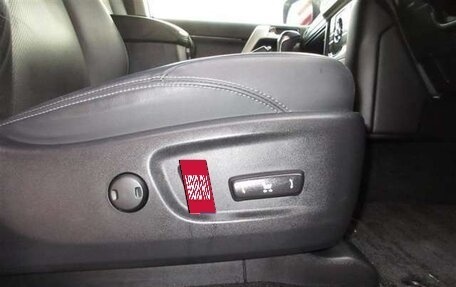 Toyota Land Cruiser Prado 150 рестайлинг 2, 2021 год, 3 764 000 рублей, 13 фотография