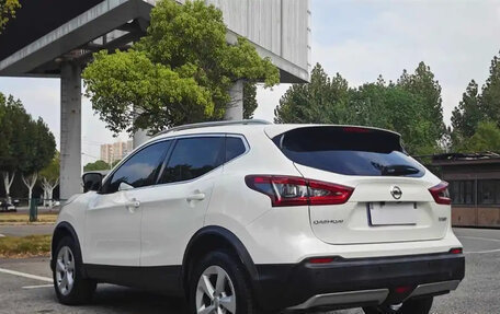Nissan Qashqai, 2021 год, 1 800 000 рублей, 4 фотография