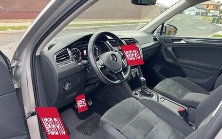 Volkswagen Tiguan II, 2018 год, 3 050 000 рублей, 4 фотография