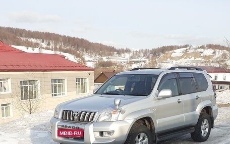 Toyota Land Cruiser Prado 120 рестайлинг, 2004 год, 2 300 000 рублей, 2 фотография