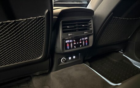 Audi Q8 I, 2018 год, 7 300 000 рублей, 27 фотография