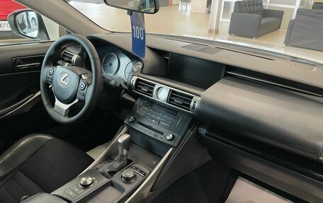 Lexus IS III, 2014 год, 2 699 900 рублей, 13 фотография