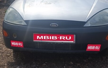 Ford Focus IV, 2001 год, 235 000 рублей, 1 фотография