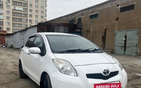 Toyota Vitz, 2010 год, 640 000 рублей, 2 фотография