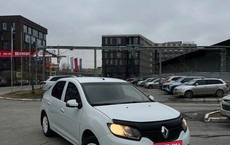 Renault Logan II, 2017 год, 629 000 рублей, 2 фотография