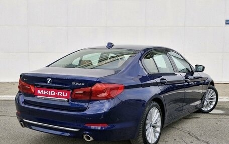 BMW 5 серия, 2019 год, 4 300 000 рублей, 5 фотография