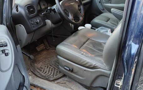 Chrysler Town & Country IV, 2004 год, 500 000 рублей, 8 фотография