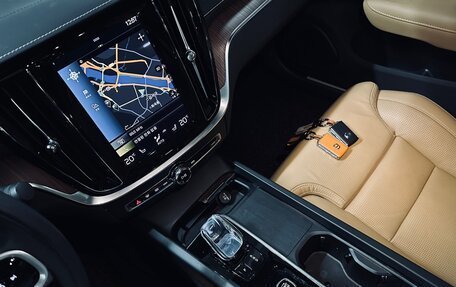 Volvo S60 III, 2021 год, 2 850 000 рублей, 5 фотография