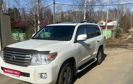 Toyota Land Cruiser 200, 2013 год, 4 200 000 рублей, 1 фотография