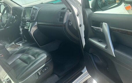 Toyota Land Cruiser 200, 2013 год, 4 200 000 рублей, 10 фотография