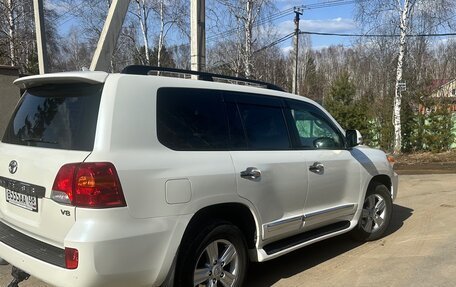 Toyota Land Cruiser 200, 2013 год, 4 200 000 рублей, 7 фотография