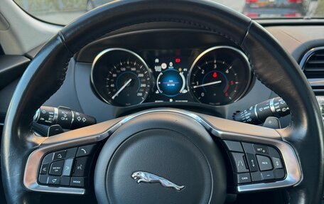 Jaguar F-Pace, 2019 год, 4 150 000 рублей, 9 фотография