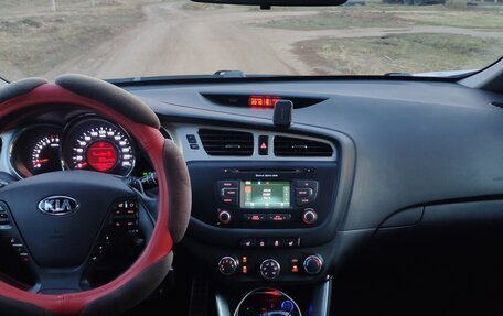 KIA cee'd III, 2014 год, 1 400 000 рублей, 2 фотография