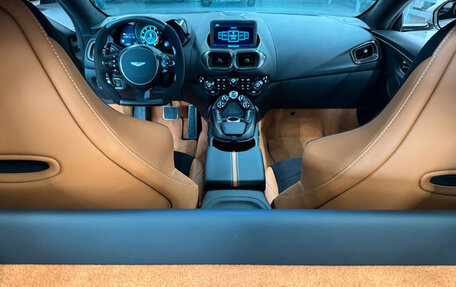 Aston Martin V8 Vantage IV, 2025 год, 23 700 000 рублей, 16 фотография
