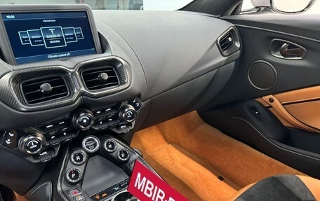 Aston Martin V8 Vantage IV, 2025 год, 23 700 000 рублей, 15 фотография