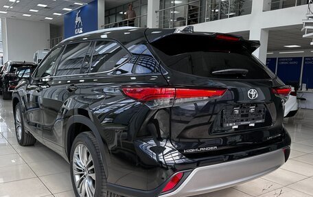Toyota Highlander, 2025 год, 5 600 000 рублей, 6 фотография