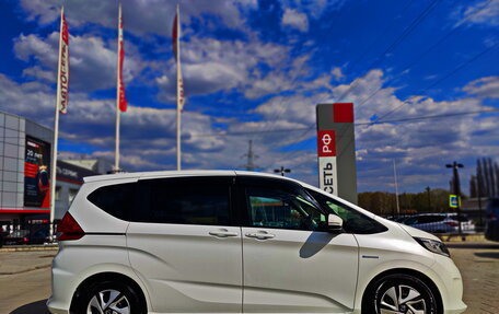 Honda Freed II, 2019 год, 1 749 000 рублей, 8 фотография