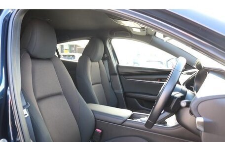 Mazda 3, 2021 год, 1 300 000 рублей, 22 фотография