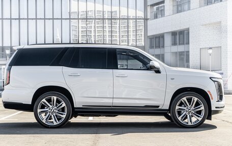Cadillac Escalade V, 2024 год, 25 000 000 рублей, 5 фотография