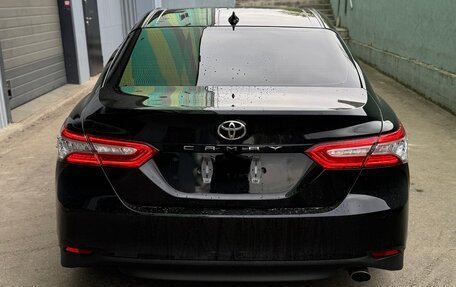 Toyota Camry, 2019 год, 2 670 000 рублей, 2 фотография