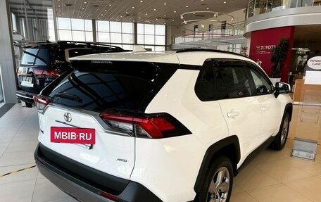Toyota RAV4, 2024 год, 4 780 000 рублей, 4 фотография