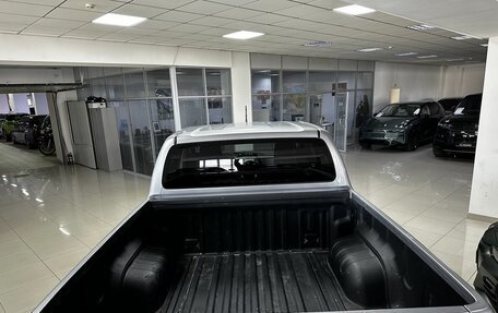 Toyota Hilux VIII, 2018 год, 3 500 000 рублей, 6 фотография
