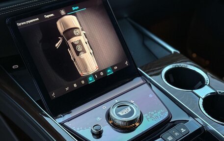 Cadillac Escalade V, 2024 год, 25 000 000 рублей, 14 фотография