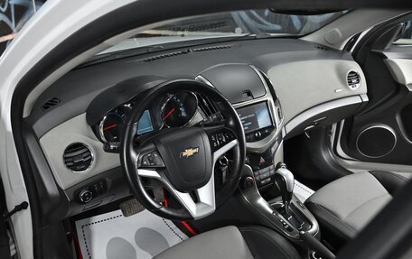 Chevrolet Cruze II, 2013 год, 855 000 рублей, 8 фотография