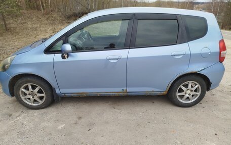 Honda Fit III, 2001 год, 230 000 рублей, 6 фотография