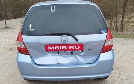 Honda Fit III, 2001 год, 230 000 рублей, 3 фотография