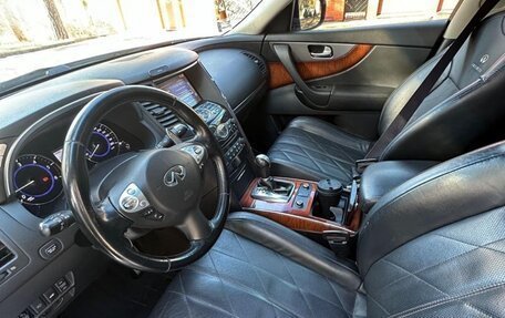 Infiniti FX II, 2013 год, 1 700 000 рублей, 8 фотография