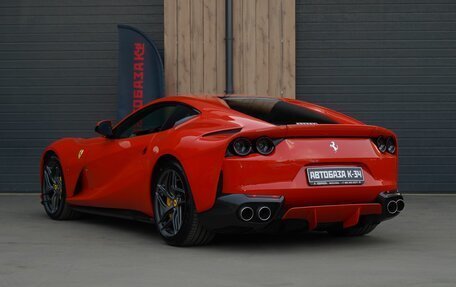 Ferrari 812, 2018 год, 35 000 000 рублей, 5 фотография