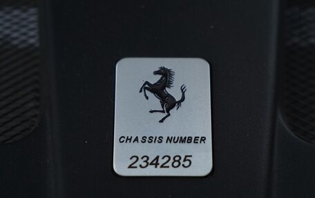 Ferrari 812, 2018 год, 35 000 000 рублей, 11 фотография
