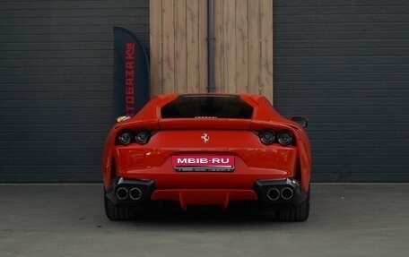 Ferrari 812, 2018 год, 35 000 000 рублей, 6 фотография
