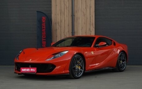 Ferrari 812, 2018 год, 35 000 000 рублей, 3 фотография